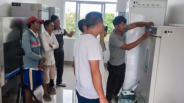 托普云农育种信息化设备落户中—柬农业促进中心